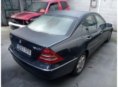 mercedes clase c (w203) berlina del año 2003 2