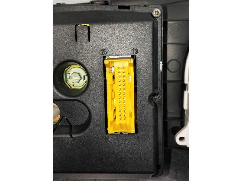 Recambio de cuadro instrumentos para opel vectra b berlina básico referencia OEM IAM 90569739JN  