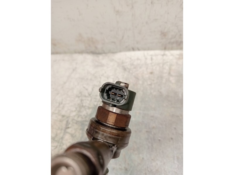 Recambio de inyector para opel astra h berlina cosmo referencia OEM IAM 0445110175  BOSCH