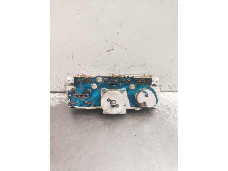 Recambio de cuadro instrumentos para peugeot 205 berlina 1.8 diesel referencia OEM IAM   