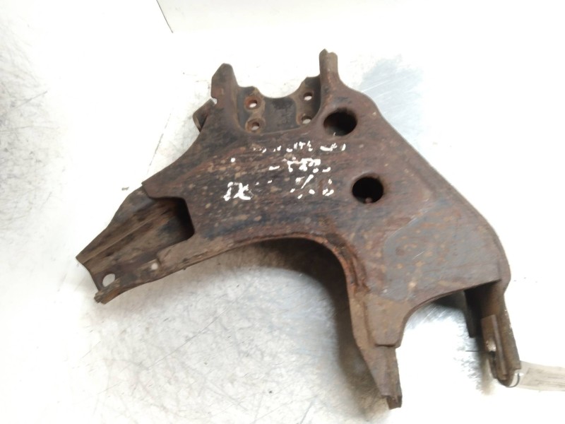 Recambio de brazo suspension inferior delantero derecho para nissan terrano (wd21) 2.7 td referencia OEM IAM   