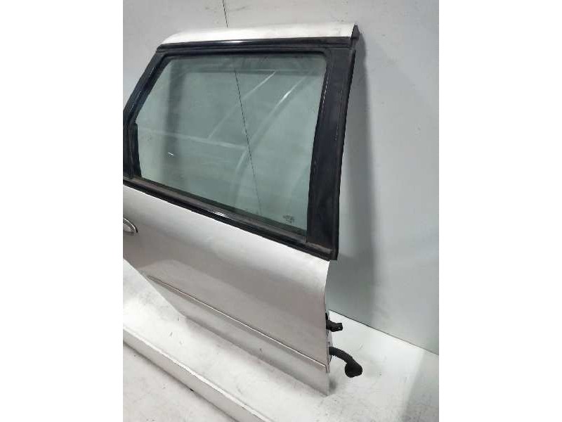 Recambio de puerta trasera derecha para ford scorpio berl./turnier referencia OEM IAM   