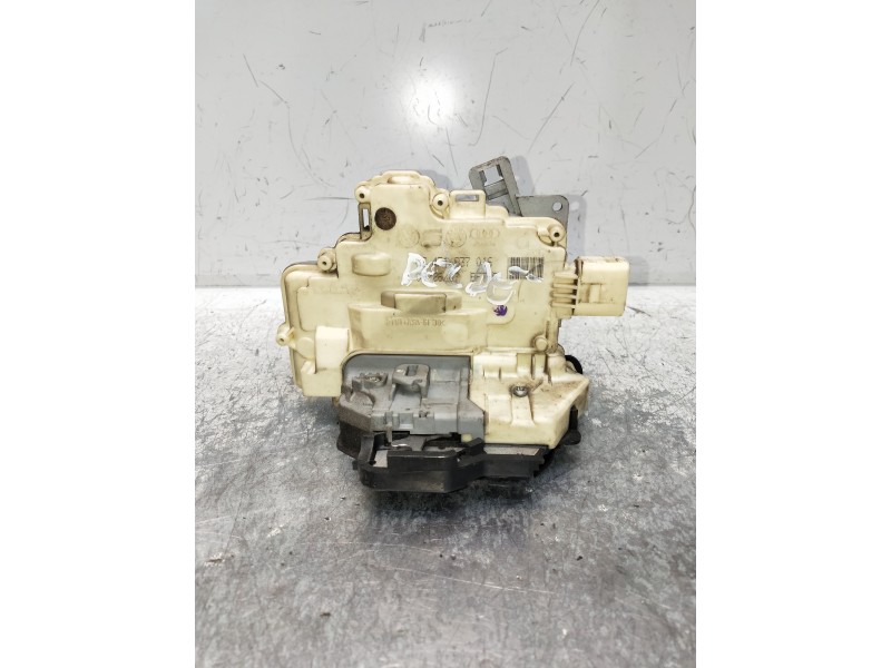 Recambio de motor cierre centralizado delantero derecho para audi a3 (8p) 2.0 tdi ambiente (dpf) (125kw) referencia OEM IAM 4F83