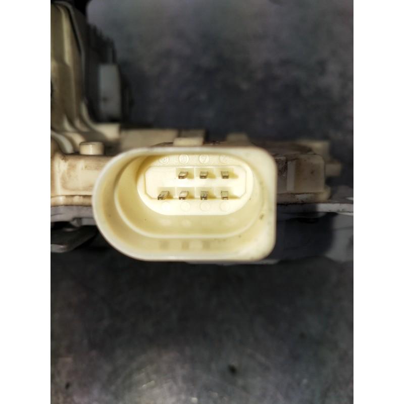 Recambio de motor cierre centralizado delantero derecho para audi a3 (8p) 2.0 tdi ambiente (dpf) (125kw) referencia OEM IAM 4F83