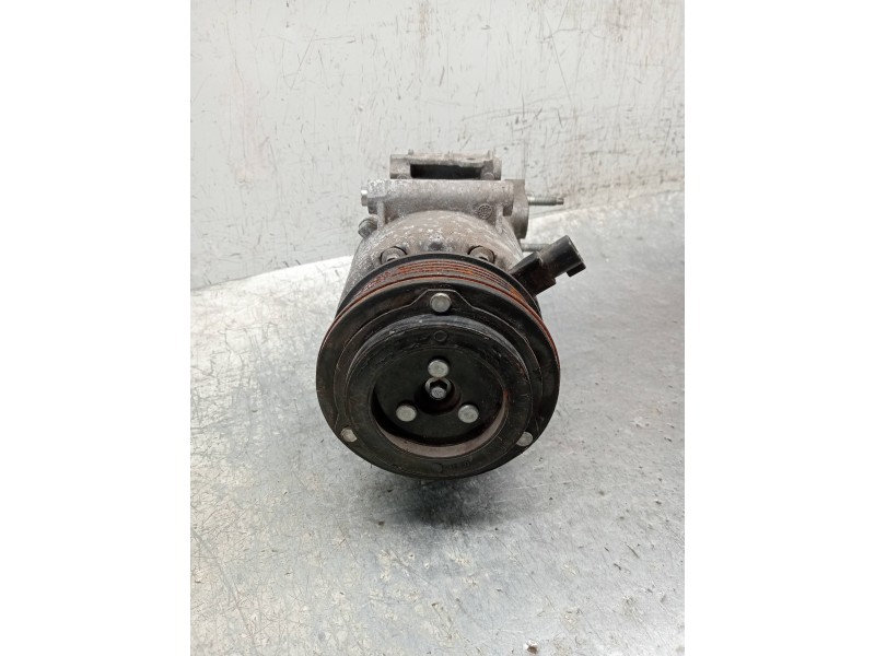 Recambio de compresor aire acondicionado para ford fiesta (ccn) trend referencia OEM IAM AV1119D629AB  