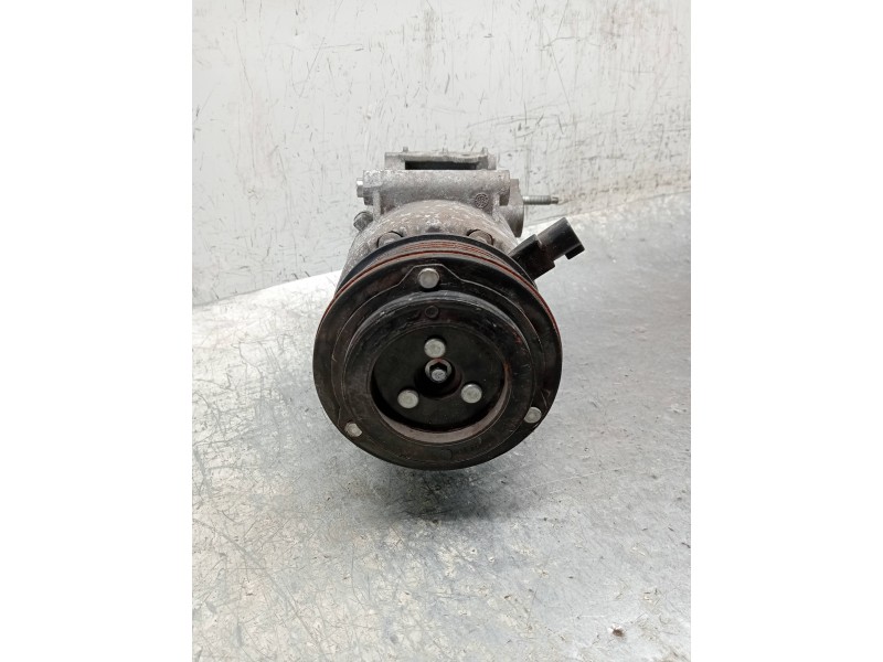 Recambio de compresor aire acondicionado para ford fiesta (ccn) trend referencia OEM IAM AV1119D629AB  