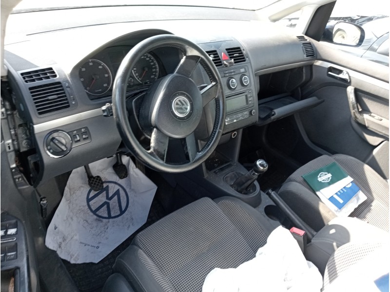 volkswagen touran (1t1) del año 2003