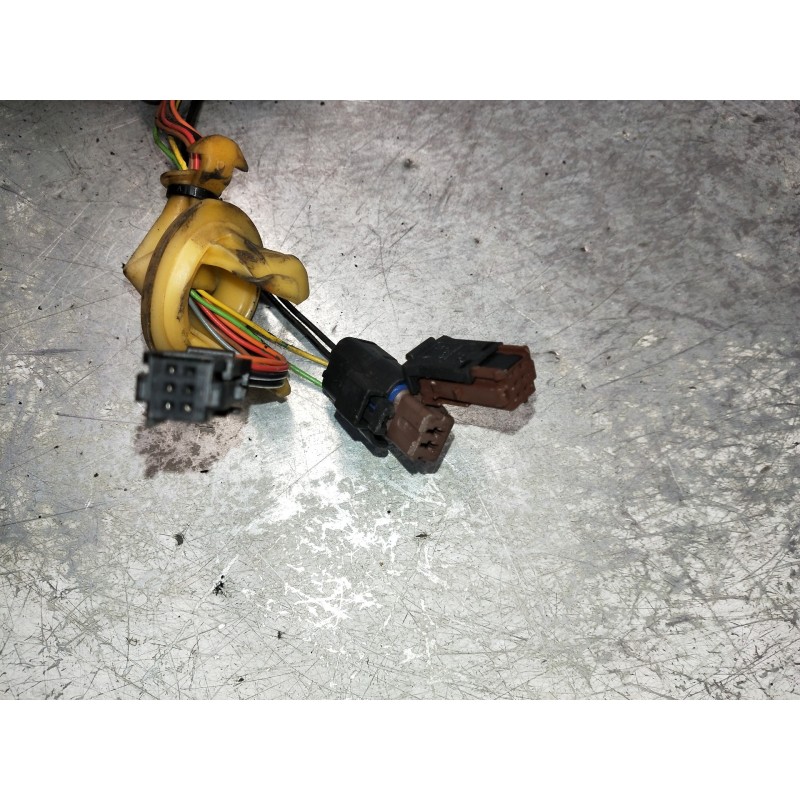 Recambio de retrovisor derecho para citroen c4 picasso referencia OEM IAM ELECTRICO 3 ENCHUFES 2/2/6