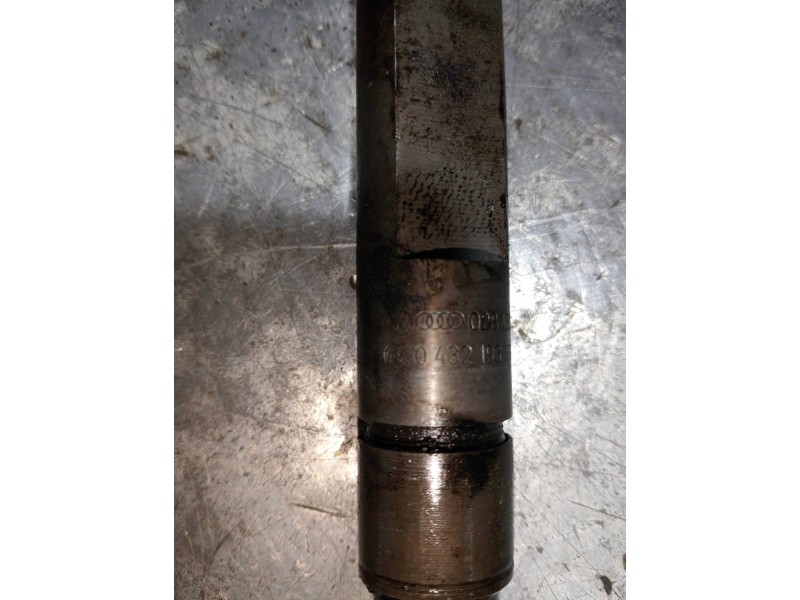 Recambio de inyector para seat leon (1m1) signo referencia OEM IAM 0432193696  