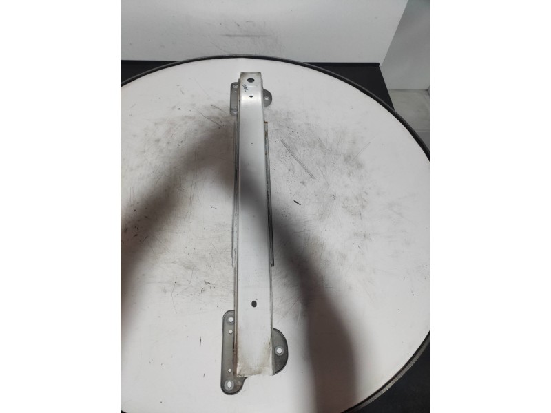 Recambio de refuerzo paragolpes trasero para opel karl edition referencia OEM IAM   