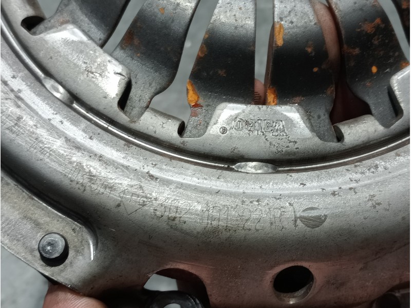 Recambio de kit embrague para renault clio iv technofeel referencia OEM IAM 302101221R  