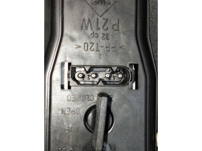 Recambio de piloto trasero derecho para bmw serie 5 touring (e39) 530d referencia OEM IAM 8361672  