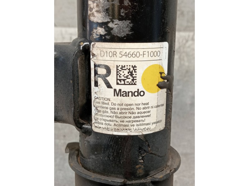 Recambio de amortiguador delantero derecho para kia sportage spirit 2wd referencia OEM IAM 54660F1000  