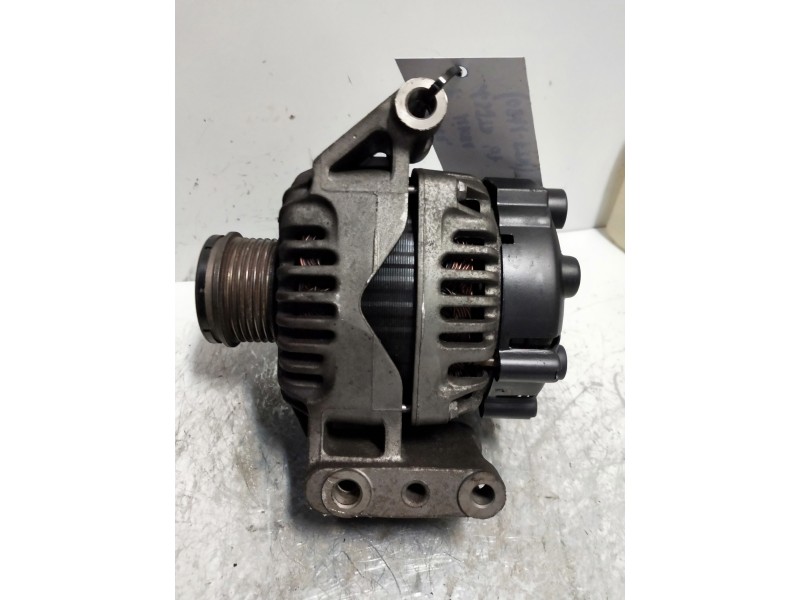 Recambio de alternador para fiat linea (110) dynamic referencia OEM IAM 46823547 VALEO 