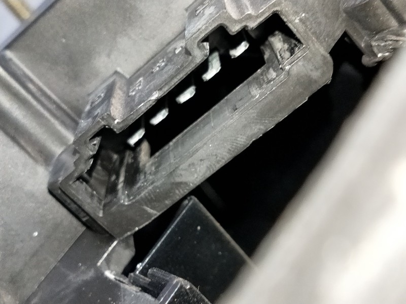 Recambio de piloto trasero izquierdo para volkswagen polo berlina (6n1) open air referencia OEM IAM 962565  