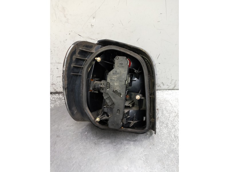 Recambio de piloto trasero derecho para volkswagen polo berlina (6n1) open air referencia OEM IAM 962566  