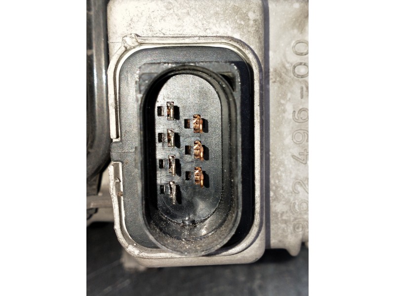 Recambio de faro derecho para volkswagen polo berlina (6n1) open air referencia OEM IAM 96249600  