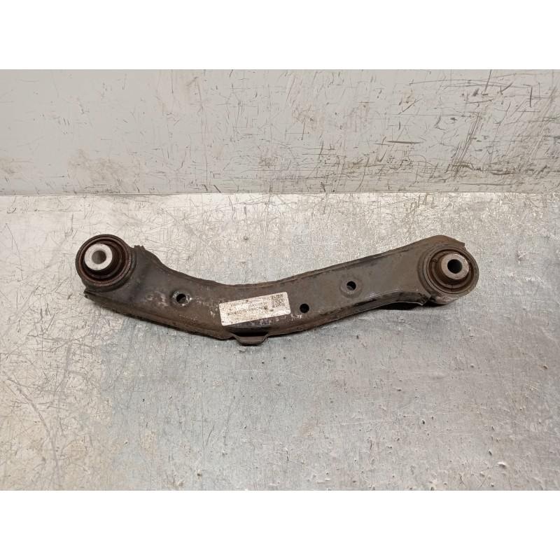Recambio de brazo suspension superior trasero izquierdo para kia sportage spirit 2wd referencia OEM IAM 55100D3050  