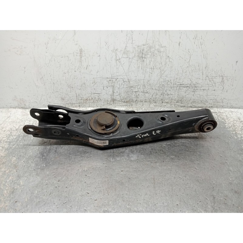Recambio de brazo suspension inferior trasero izquierdo para kia sportage spirit 2wd referencia OEM IAM 55210D3050  