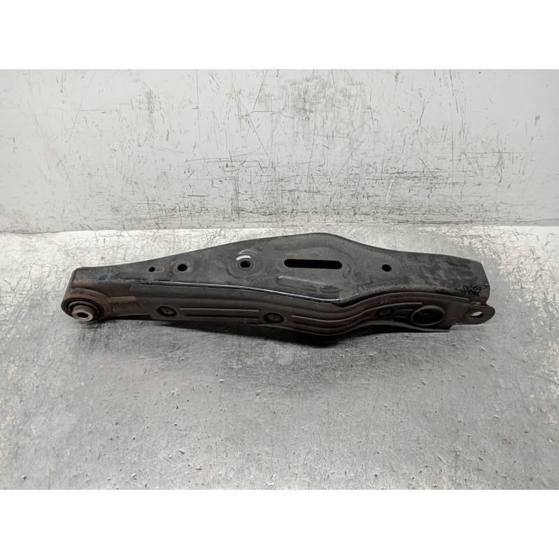 Recambio de brazo suspension inferior trasero derecho para kia sportage spirit 2wd referencia OEM IAM 55220D3050  