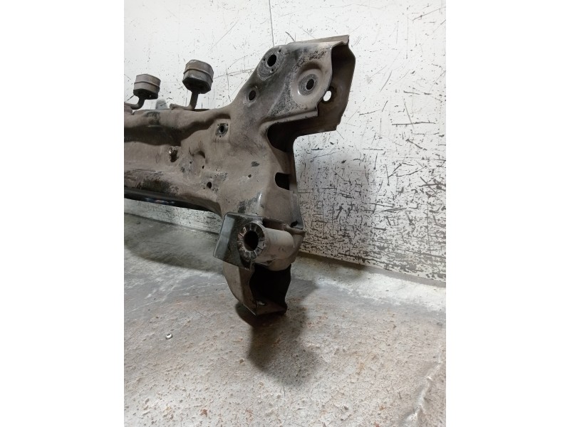 Recambio de puente delantero para seat toledo (kg3) style referencia OEM IAM 6R0199315 6C0199315 LA CUNA