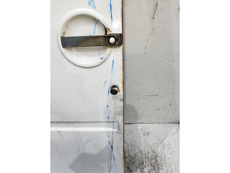 Recambio de puerta delantera izquierda para renault master referencia OEM IAM   