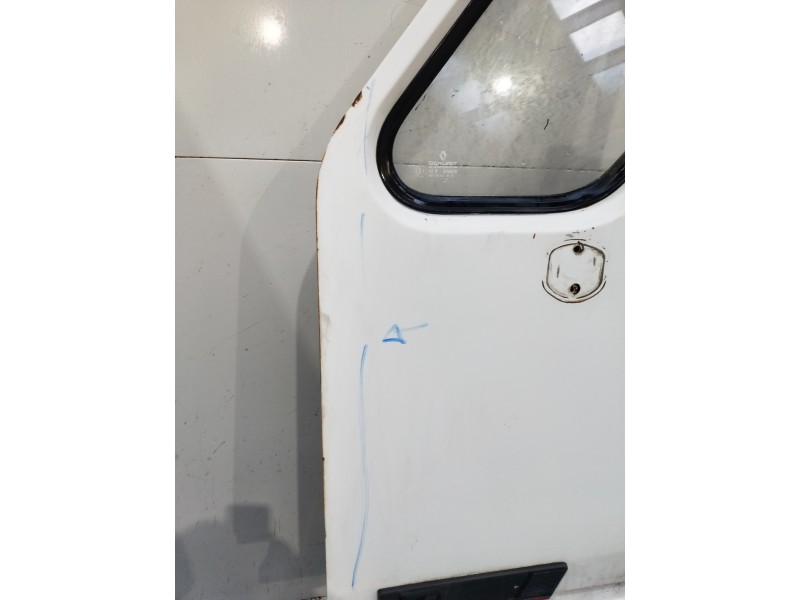 Recambio de puerta delantera izquierda para renault master referencia OEM IAM   