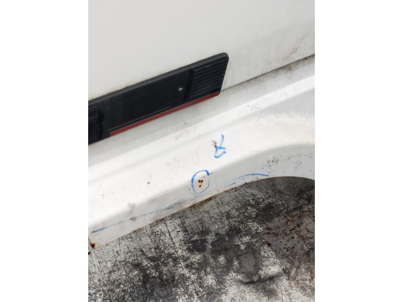 Recambio de puerta delantera izquierda para renault master referencia OEM IAM   