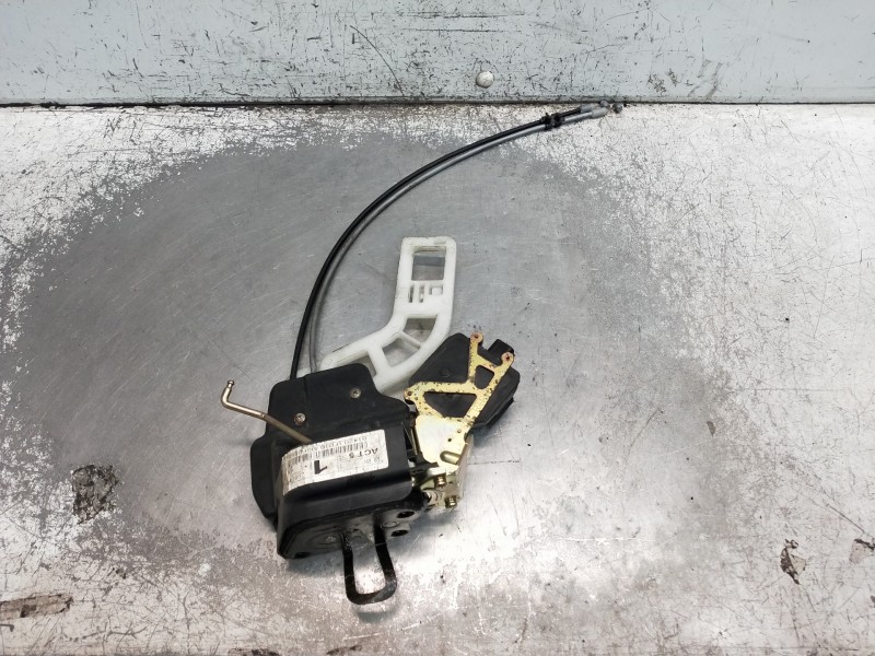 Recambio de motor cierre centralizado trasero derecho para kia sportage ex referencia OEM IAM 81420  