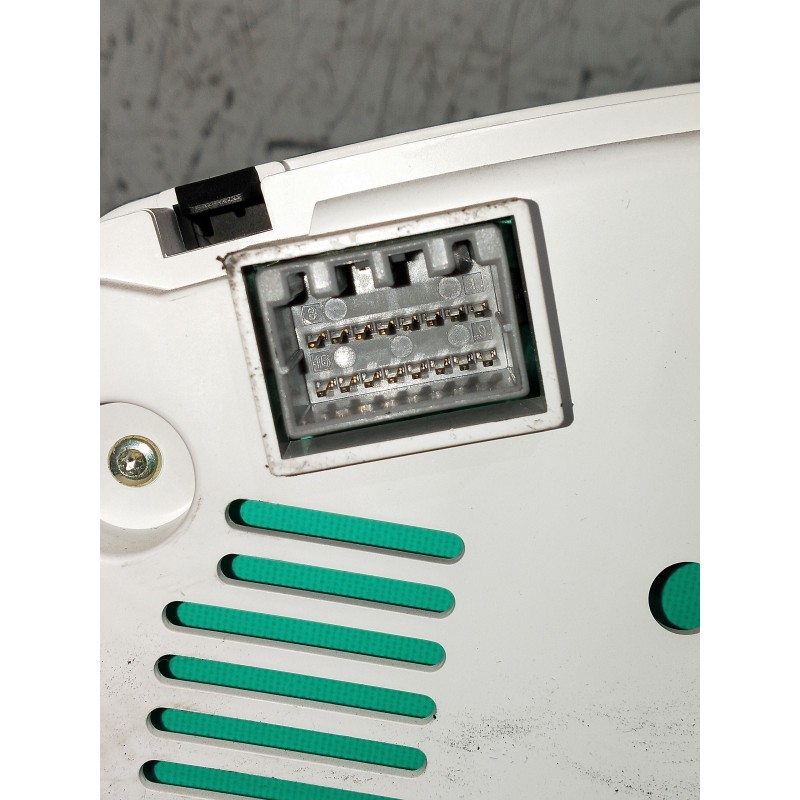 Recambio de cuadro instrumentos para kia sportage ex referencia OEM IAM 94003  