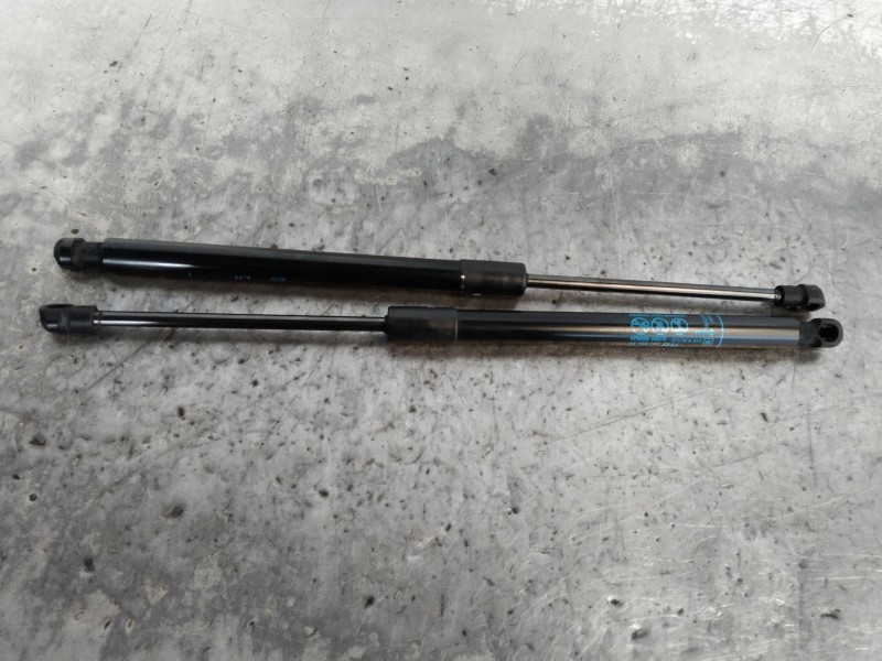 Recambio de amortiguadores maletero / porton para opel karl edition referencia OEM IAM 42400105 42400107 