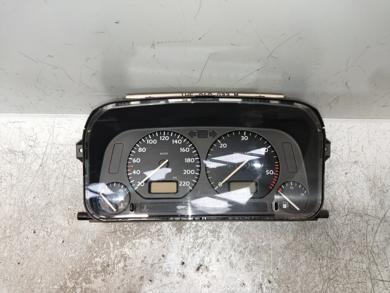 Recambio de cuadro instrumentos para volkswagen vento (1h2) cl referencia OEM IAM   
