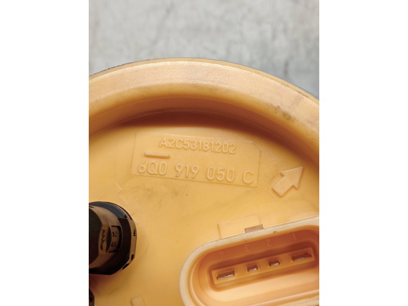 Recambio de bomba combustible para seat ibiza (6l1) hit referencia OEM IAM 6Q0919050C A2C53181202 