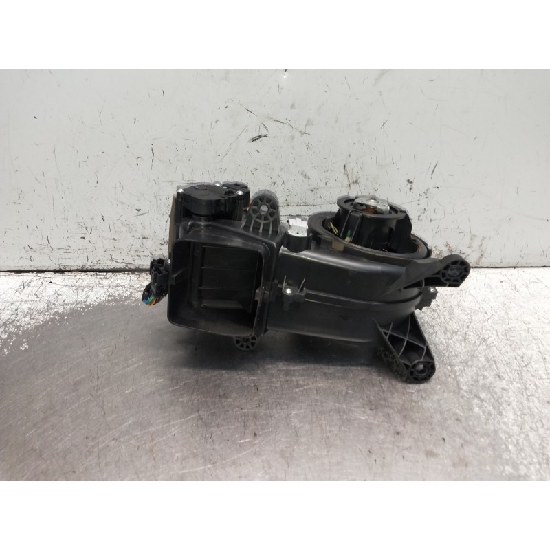 Recambio de motor calefaccion para mercedes clase gl (x164) 420 cdi 4-matic (164.828) referencia OEM IAM 929565V A16483000081681