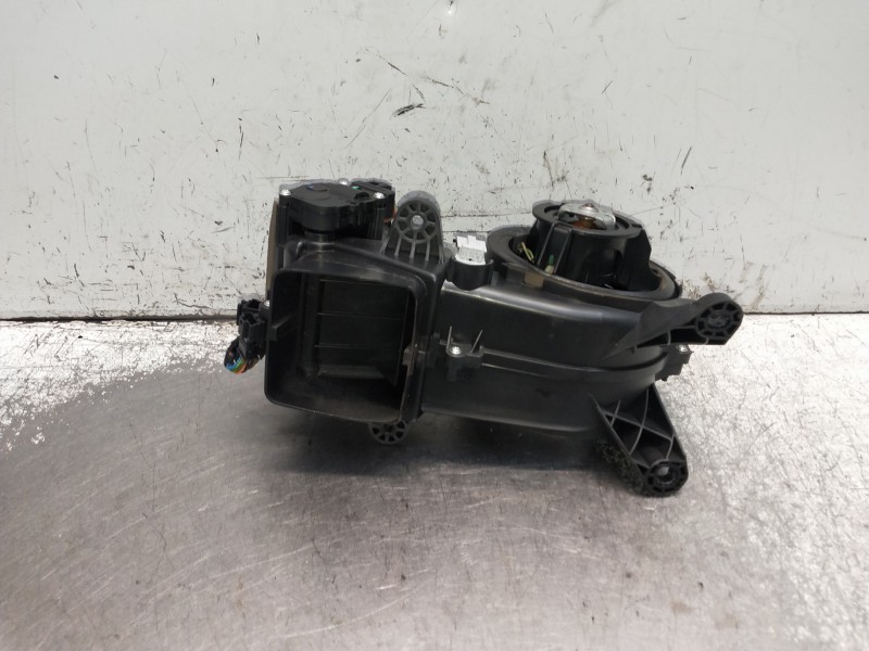 Recambio de motor calefaccion para mercedes clase gl (x164) 420 cdi 4-matic (164.828) referencia OEM IAM 929565V A16483000081681