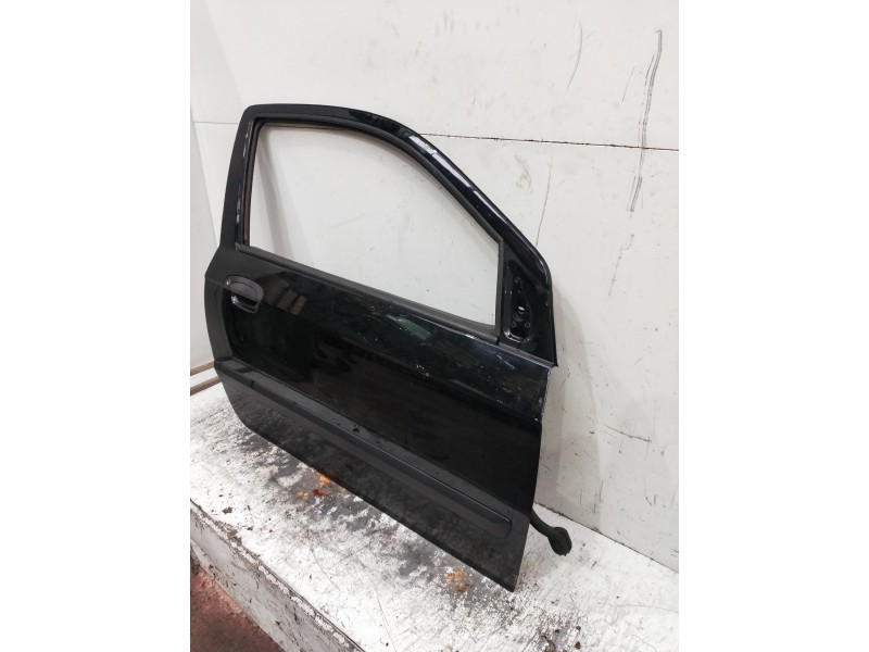 Recambio de puerta delantera derecha para hyundai getz (tb) 1.1 básico referencia OEM IAM   