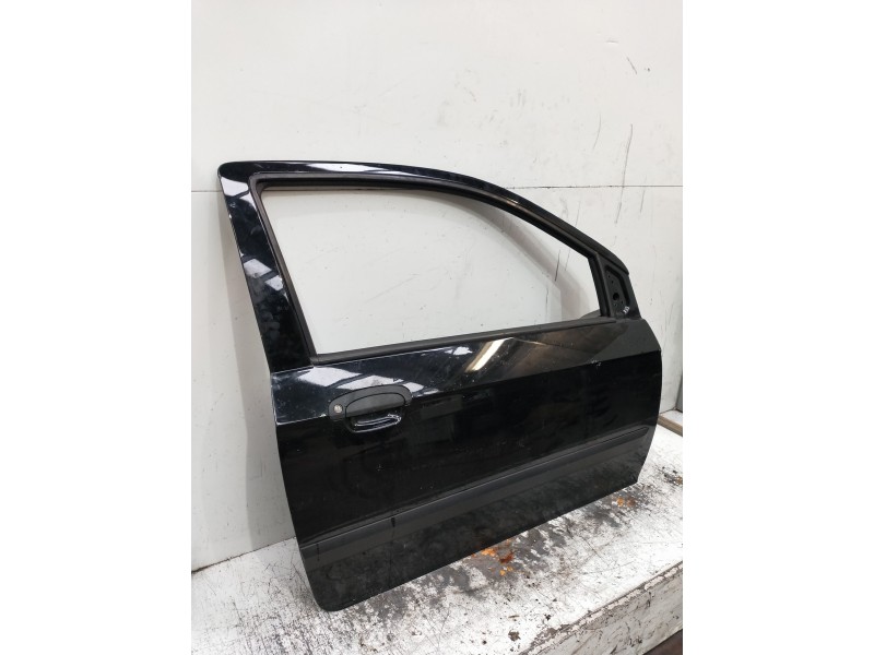 Recambio de puerta delantera derecha para hyundai getz (tb) 1.1 básico referencia OEM IAM   