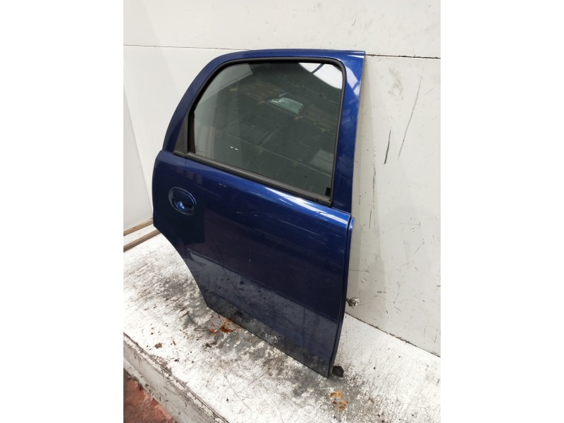 Recambio de puerta trasera derecha para opel corsa c cosmo referencia OEM IAM   