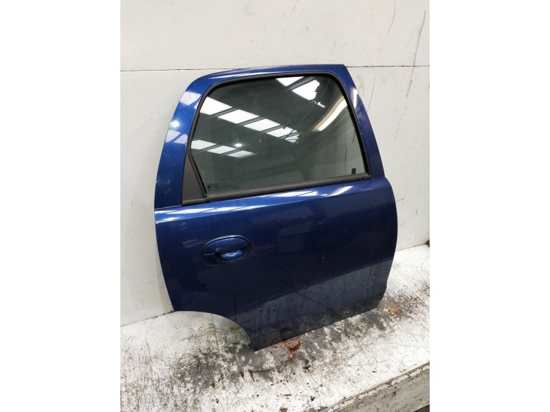 Recambio de puerta trasera derecha para opel corsa c cosmo referencia OEM IAM   