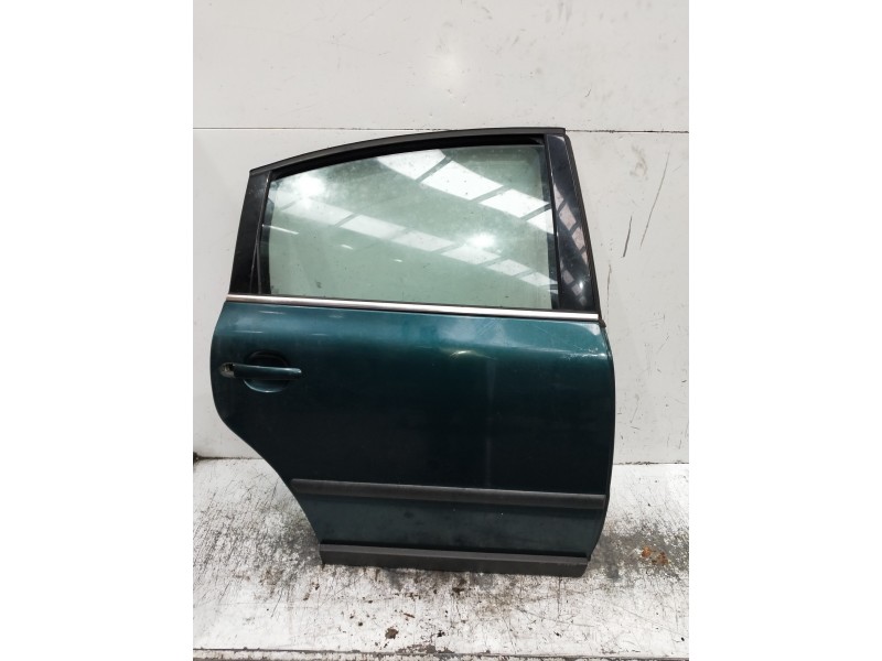 Recambio de puerta trasera derecha para volkswagen passat berlina (3b3) comfortline referencia OEM IAM   