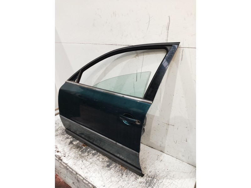 Recambio de puerta delantera izquierda para volkswagen passat berlina (3b3) comfortline referencia OEM IAM   