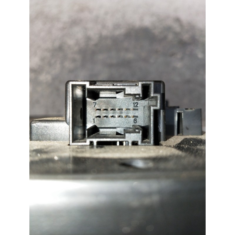 Recambio de luz interior para mercedes clase gl (x164) 420 cdi 4-matic (164.828) referencia OEM IAM A1648201385  