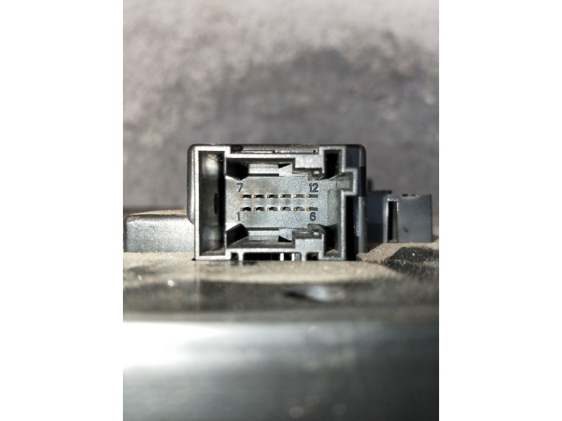 Recambio de luz interior para mercedes clase gl (x164) 420 cdi 4-matic (164.828) referencia OEM IAM A1648201385  