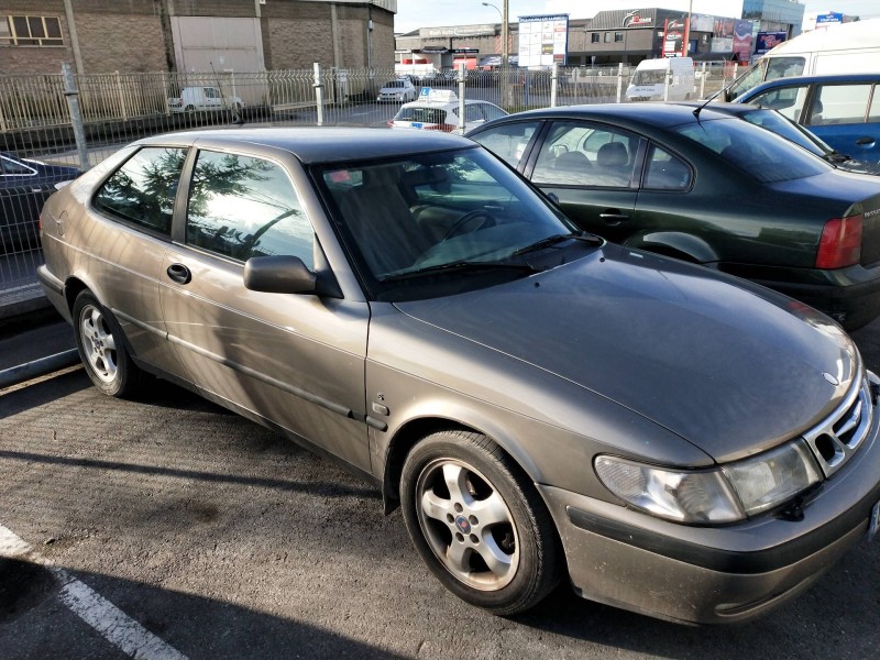 saab 9-3 coupé del año 2001