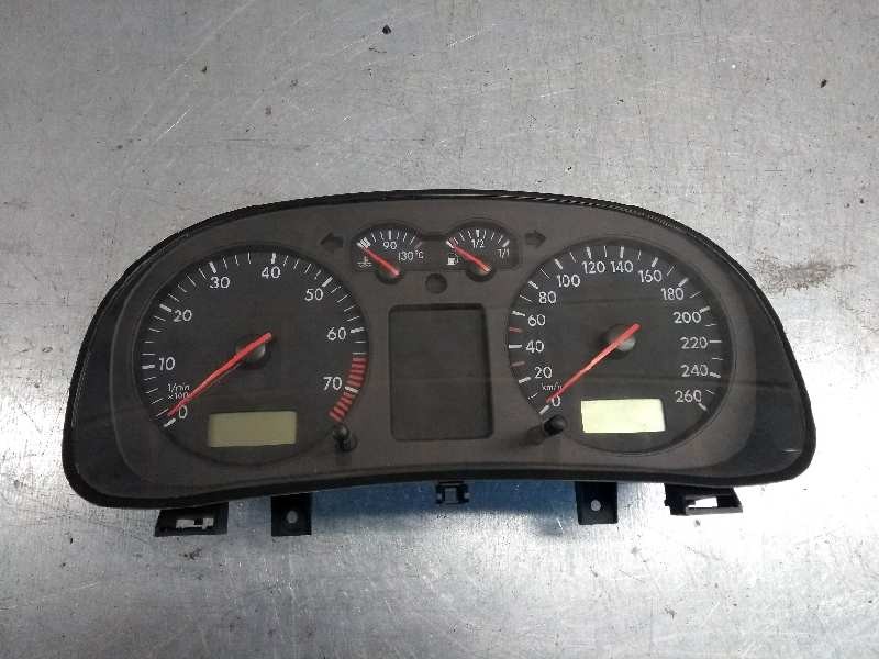 Recambio de cuadro instrumentos para volkswagen bora berlina (1j2) 2.3 v5 cat (agz) referencia OEM IAM 1J0919881B 110008917022 