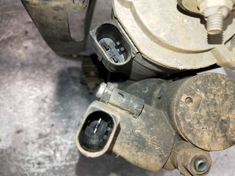 Recambio de bomba suspension para mercedes clase gl (x164) 420 cdi 4-matic (164.828) referencia OEM IAM   