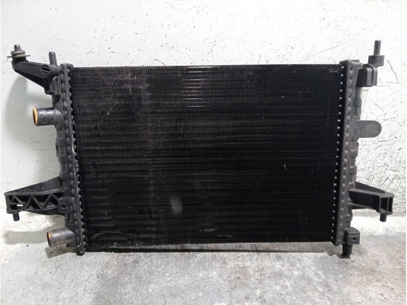 Recambio de radiador agua para opel corsa c cosmo referencia OEM IAM 8038845  