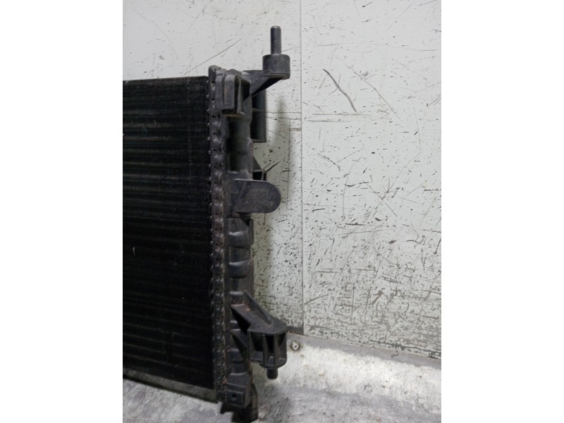 Recambio de radiador agua para opel corsa c cosmo referencia OEM IAM 8038845  