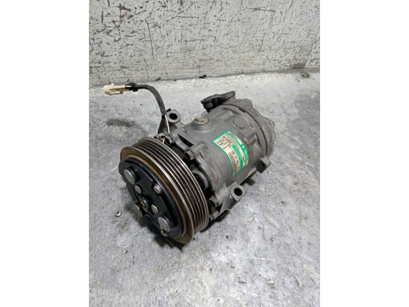 Recambio de compresor aire acondicionado para opel corsa c cosmo referencia OEM IAM 24461719 SD6V12 