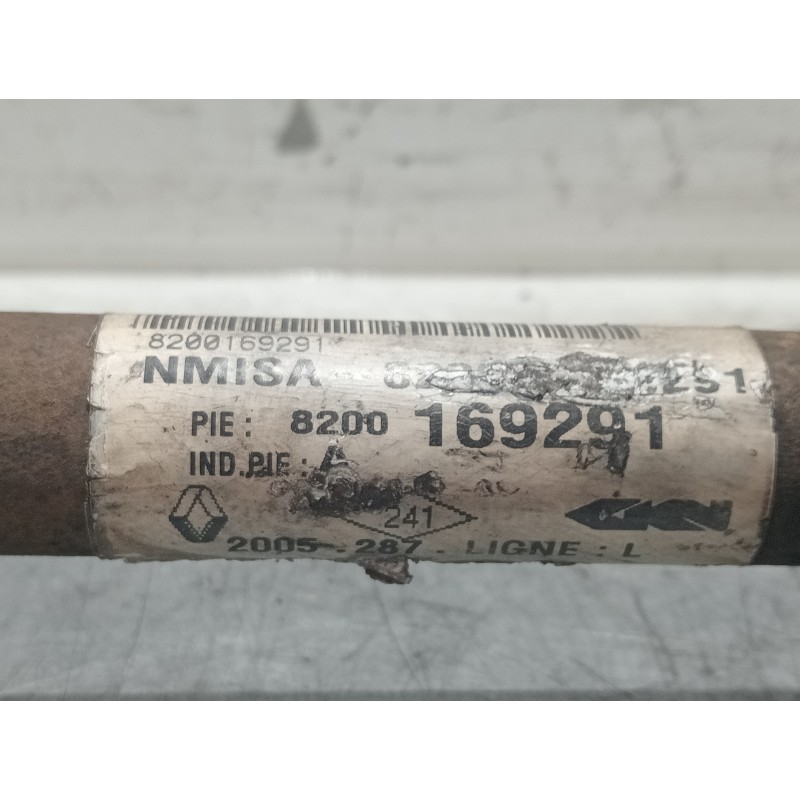 Recambio de transmision delantera derecha para nissan primastar (x83) caja cerrada batalla corta 2,76t referencia OEM IAM 820016